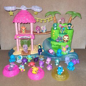 Hatchimals CollEGGtibles Tropical Island Party Playset